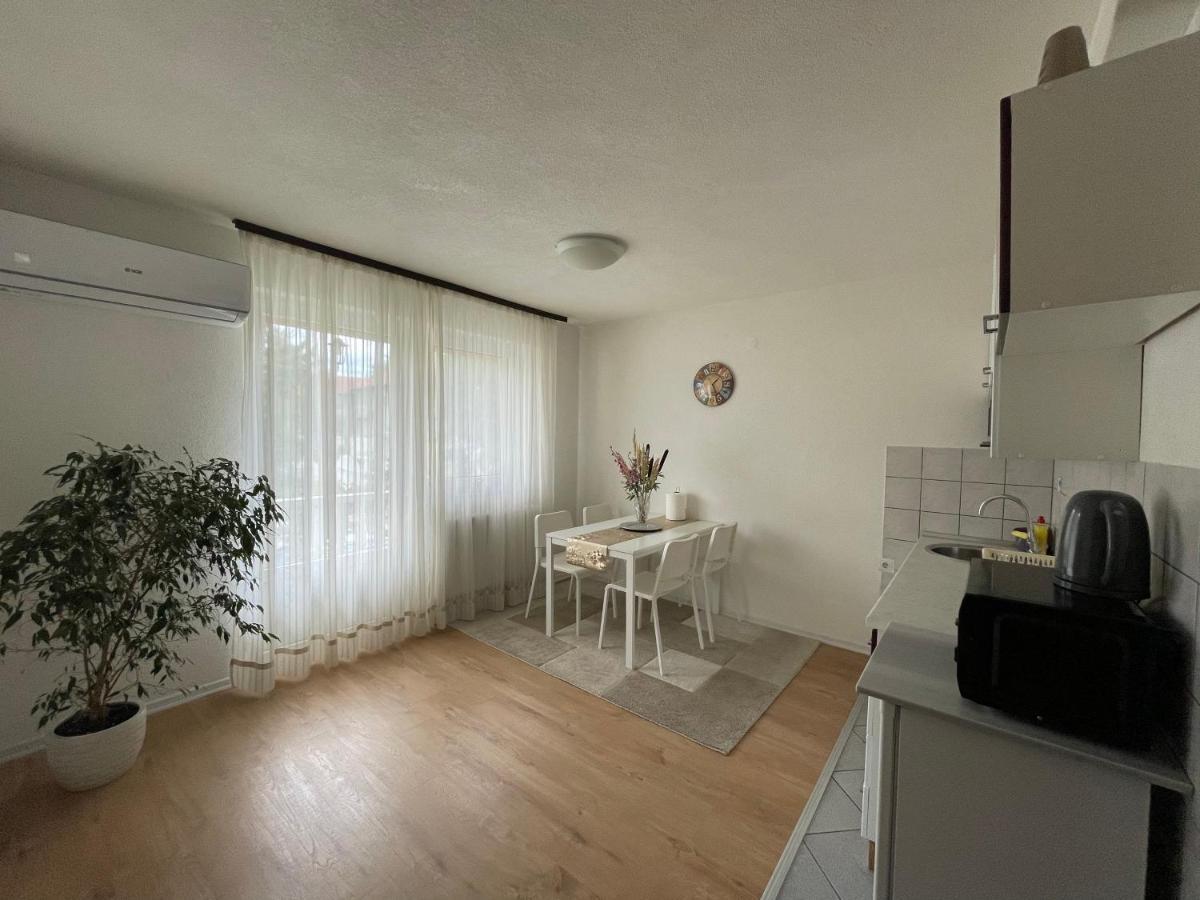 Sunny Garden Apartment Saraievo Exterior foto